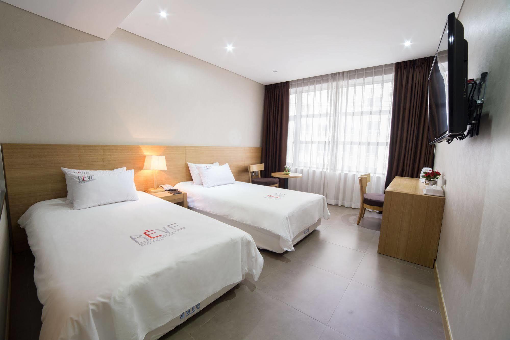 Reve Business Hotel Jeju Exterior foto